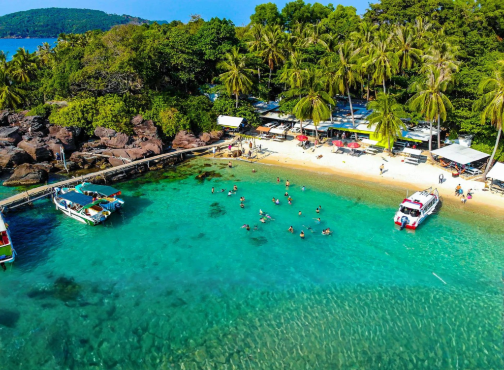 Website Vietnam island